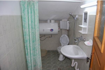 Bulgaria Chata Trjavna, Exterior